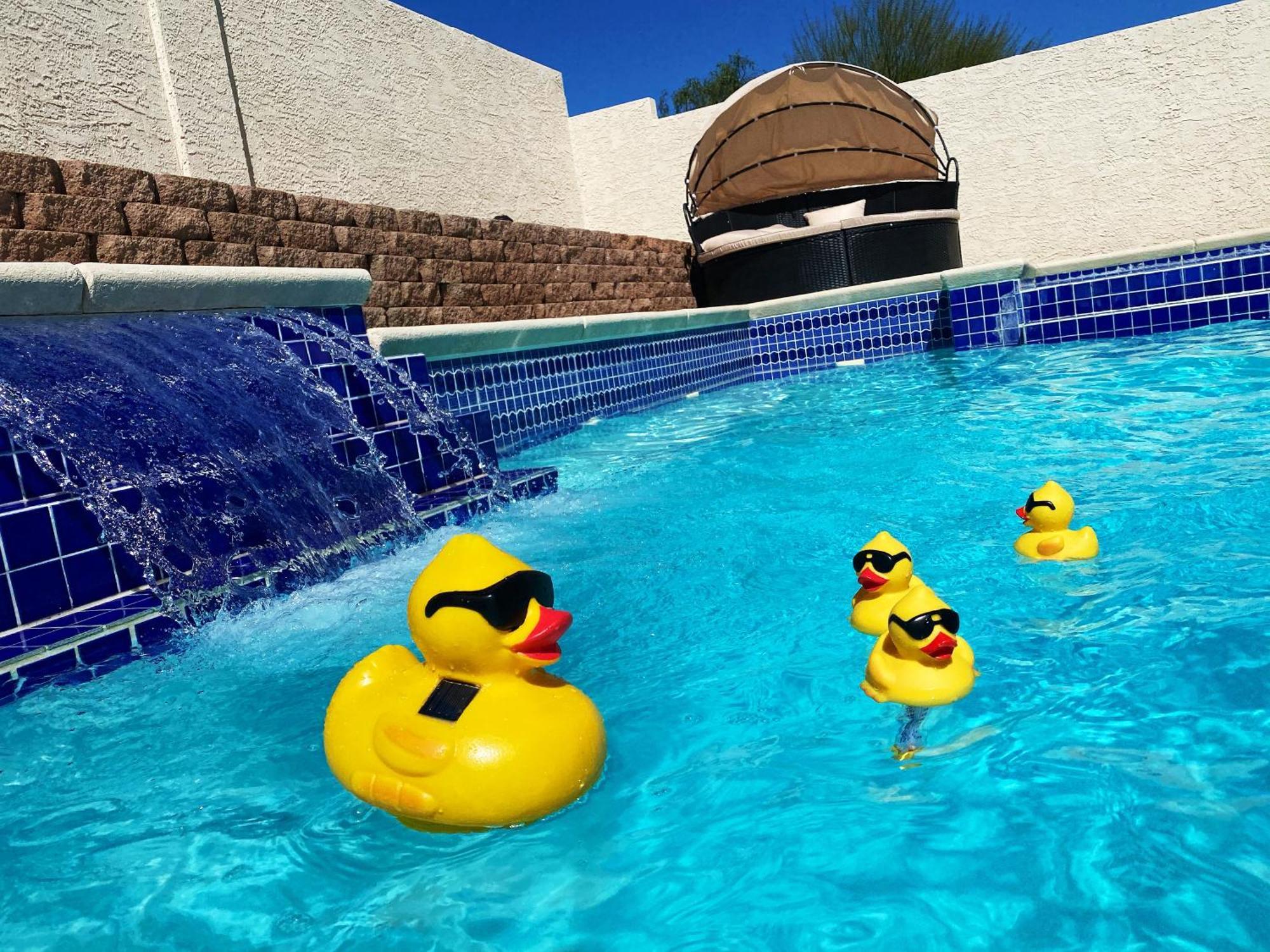 Amazing Heated Pool And Private Hot Tub 3Br In Heart Of Lv Villa Las Vegas Exterior photo