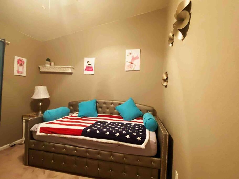 Amazing Heated Pool And Private Hot Tub 3Br In Heart Of Lv Villa Las Vegas Exterior photo
