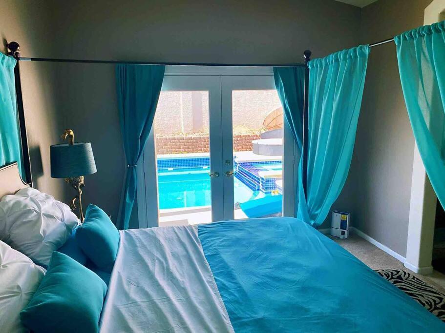 Amazing Heated Pool And Private Hot Tub 3Br In Heart Of Lv Villa Las Vegas Exterior photo